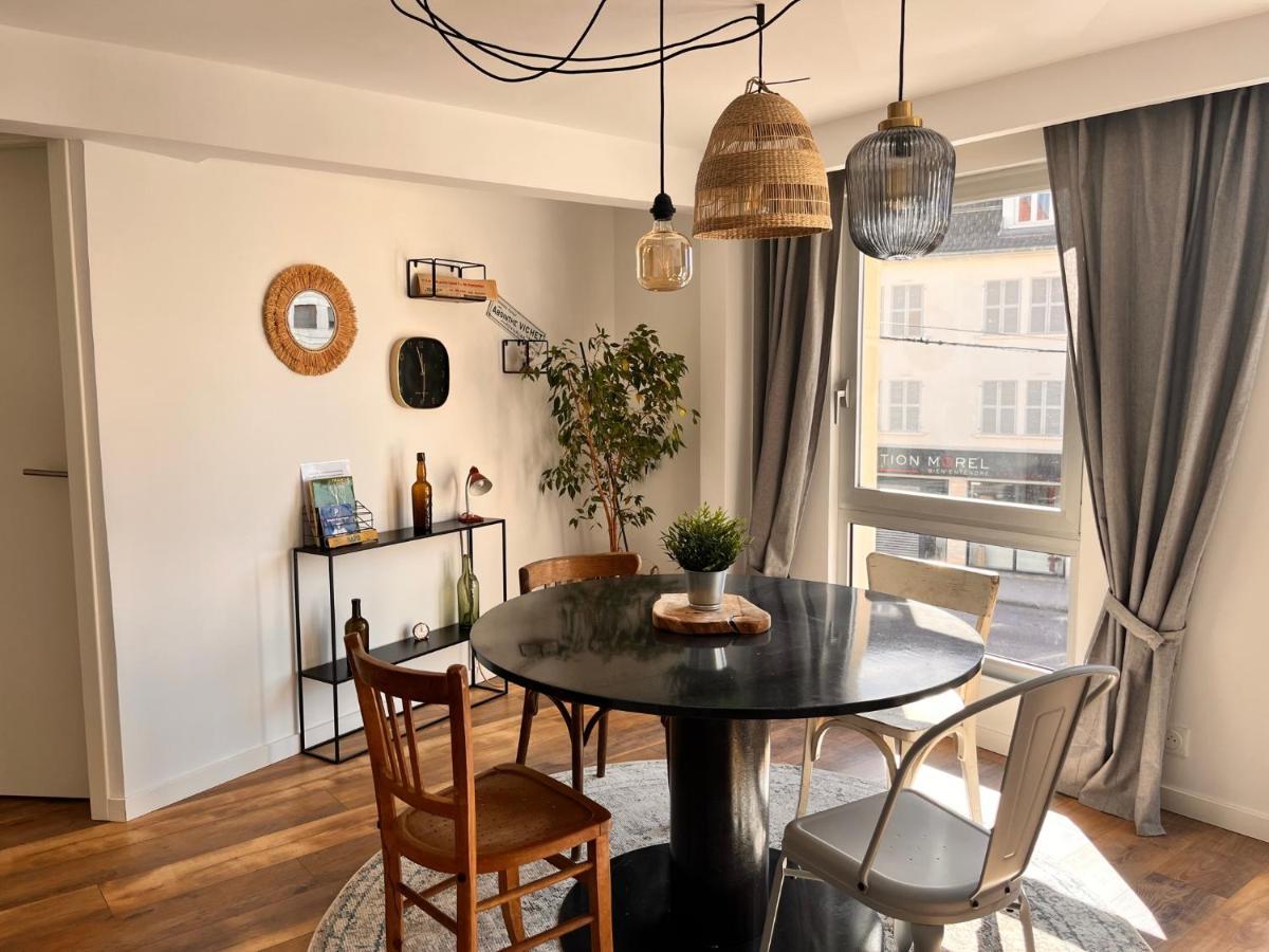 Appartement 2 Chambres Avec Parking Pontarlier Esterno foto